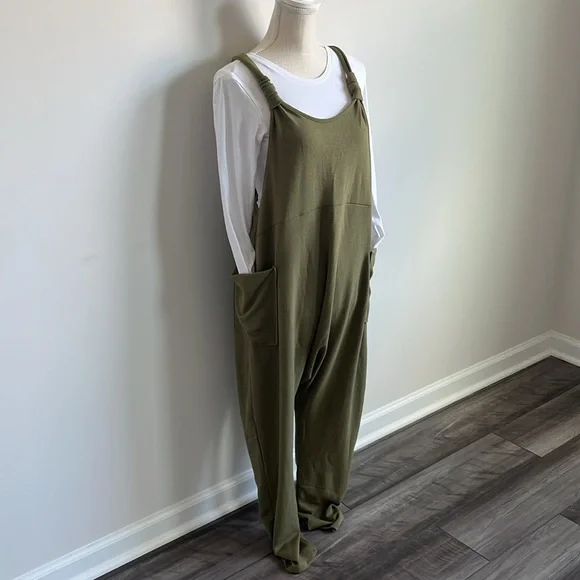 Olive Green Jumpsuit NWOT - Picture 9 of 13